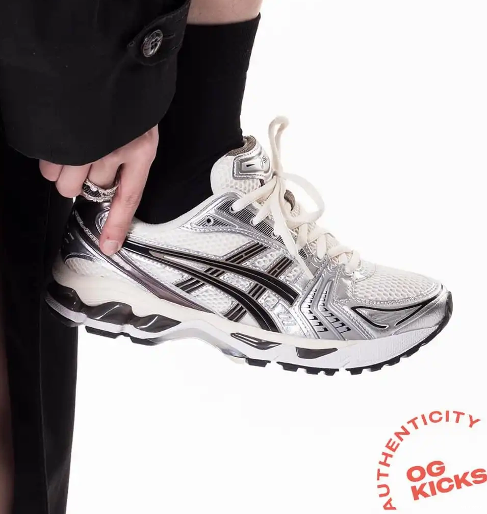 14 Metallic Cream Plum Black Gel-Kayano ASICS 0616
